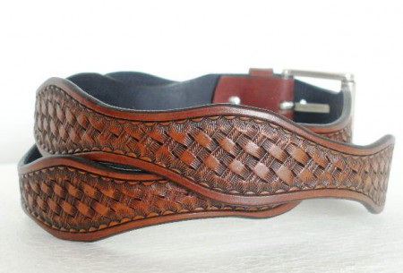 Opasek je 6x barvený a 2x lakovaný